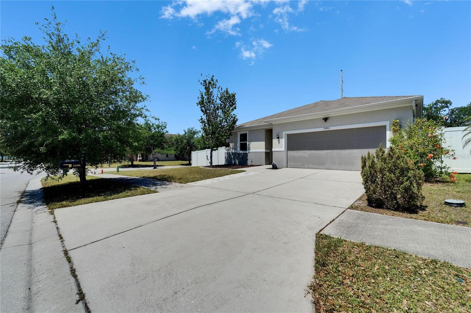 11461 TANGLE BRANCH LN, GIBSONTON, FL, 33534
