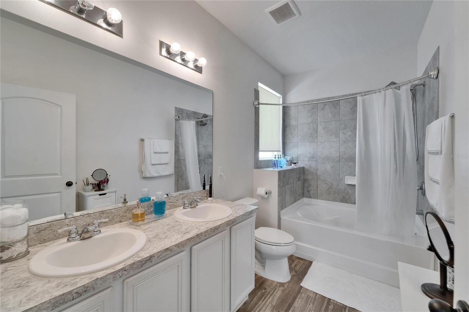 11461 TANGLE BRANCH LN, GIBSONTON, FL, 33534
