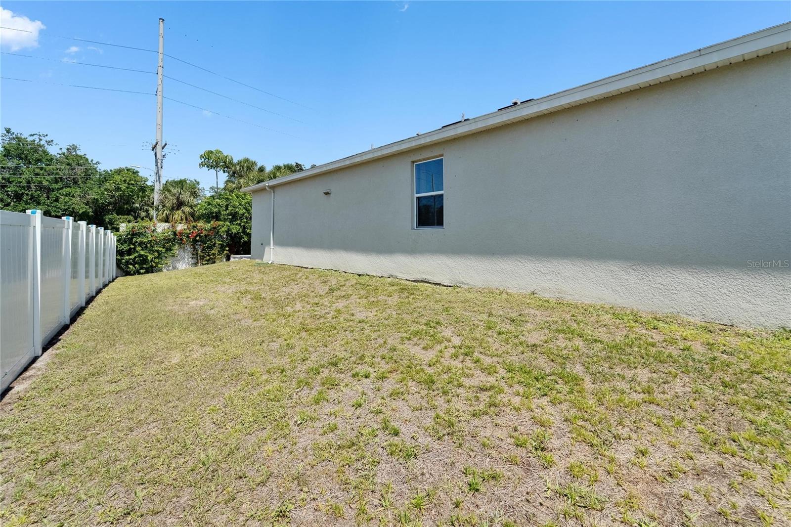 11461 TANGLE BRANCH LN, GIBSONTON, FL, 33534
