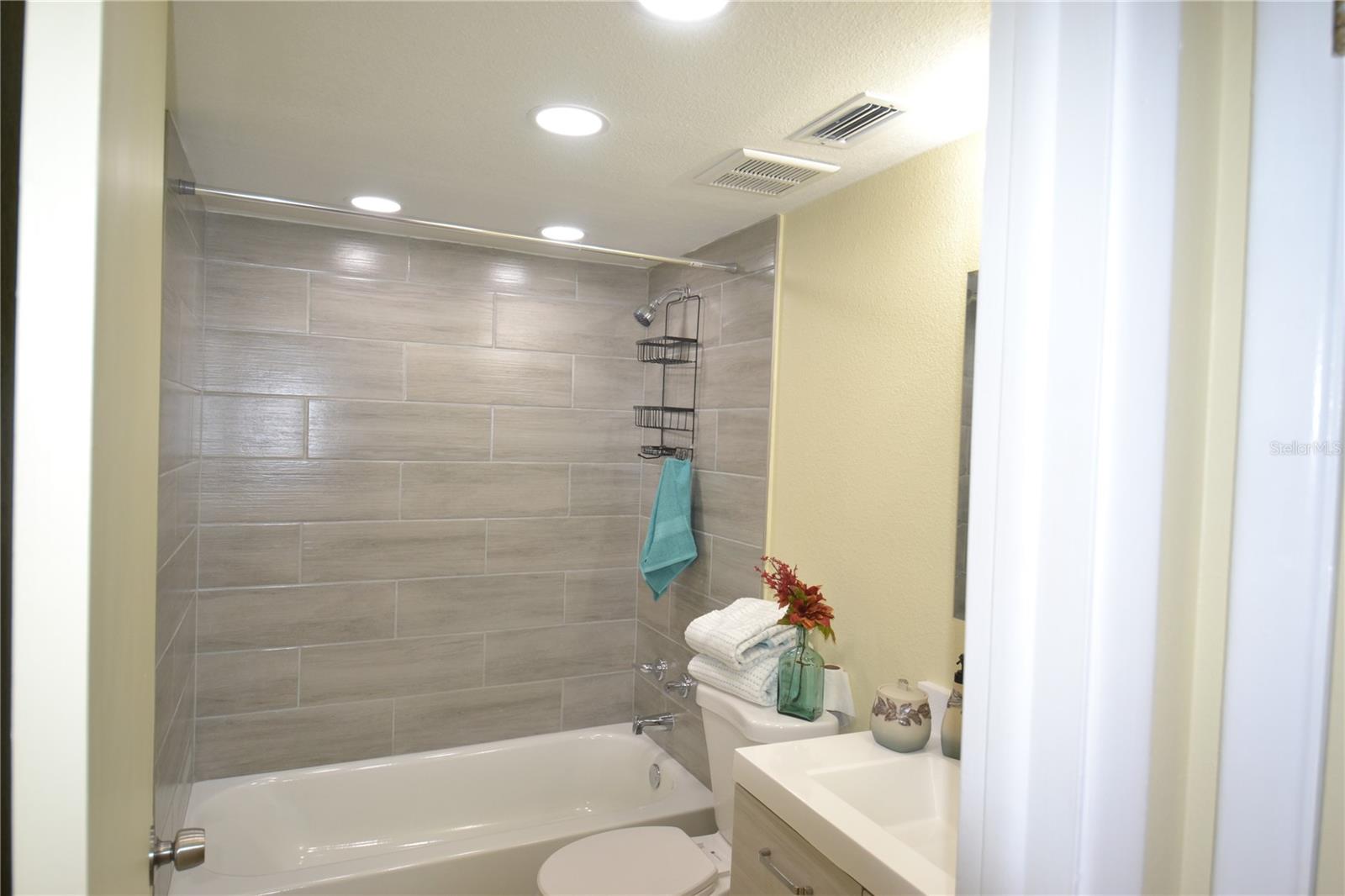 2003 GREENBRIAR BLVD #3, CLEARWATER, FL, 33763