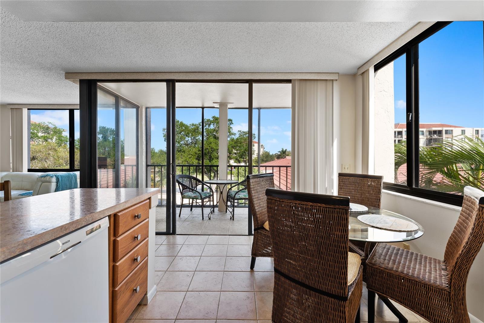 6268 PALMA DEL MAR S #306, ST PETERSBURG, FL, 33715