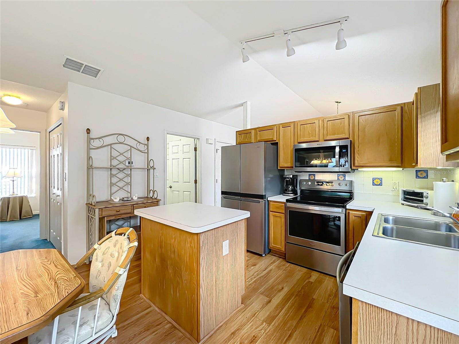 25044 CRANES ROOST CIR, LEESBURG, FL, 34748
