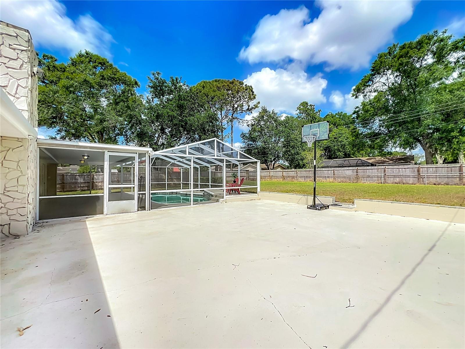 2050 BROKEN ARROW TRL N, LAKELAND, FL, 33813
