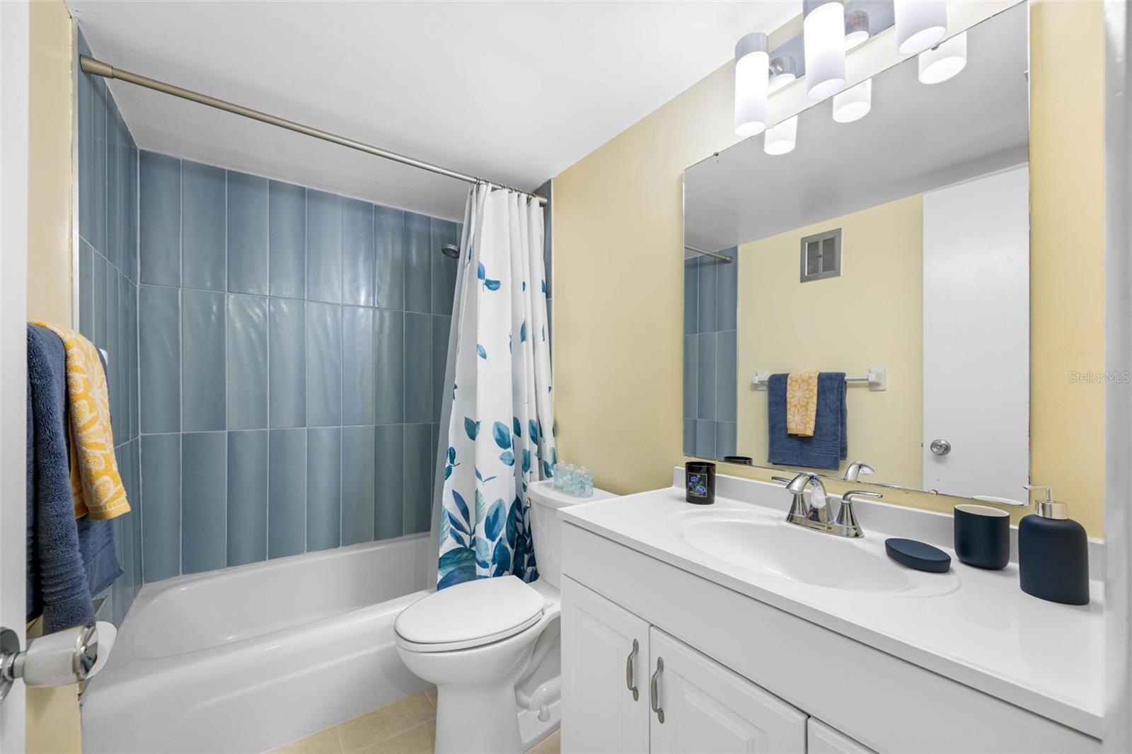 1000 79TH AVE N #211, ST PETERSBURG, FL, 33702
