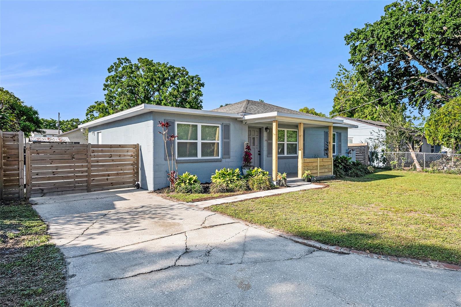 1704 W ATKINSON ST, TAMPA, FL, 33604