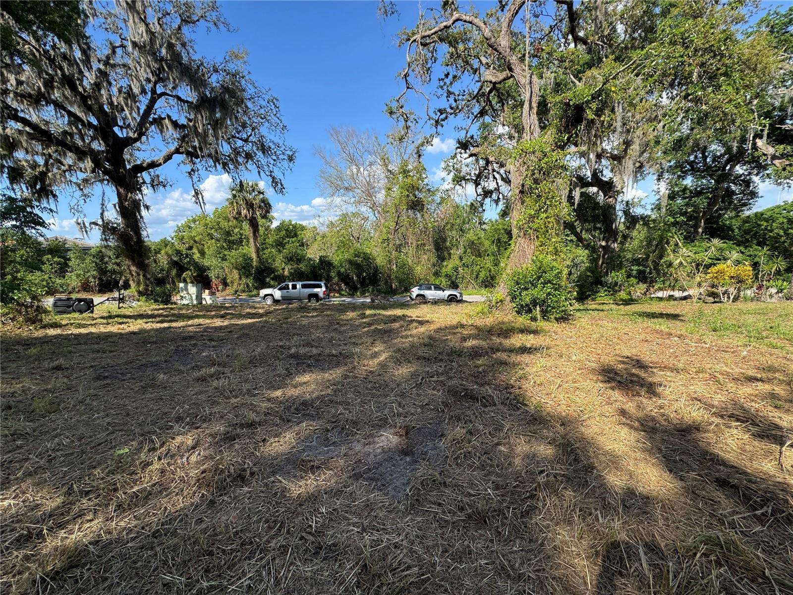 N PALM CIR, EUSTIS, FL, 32726