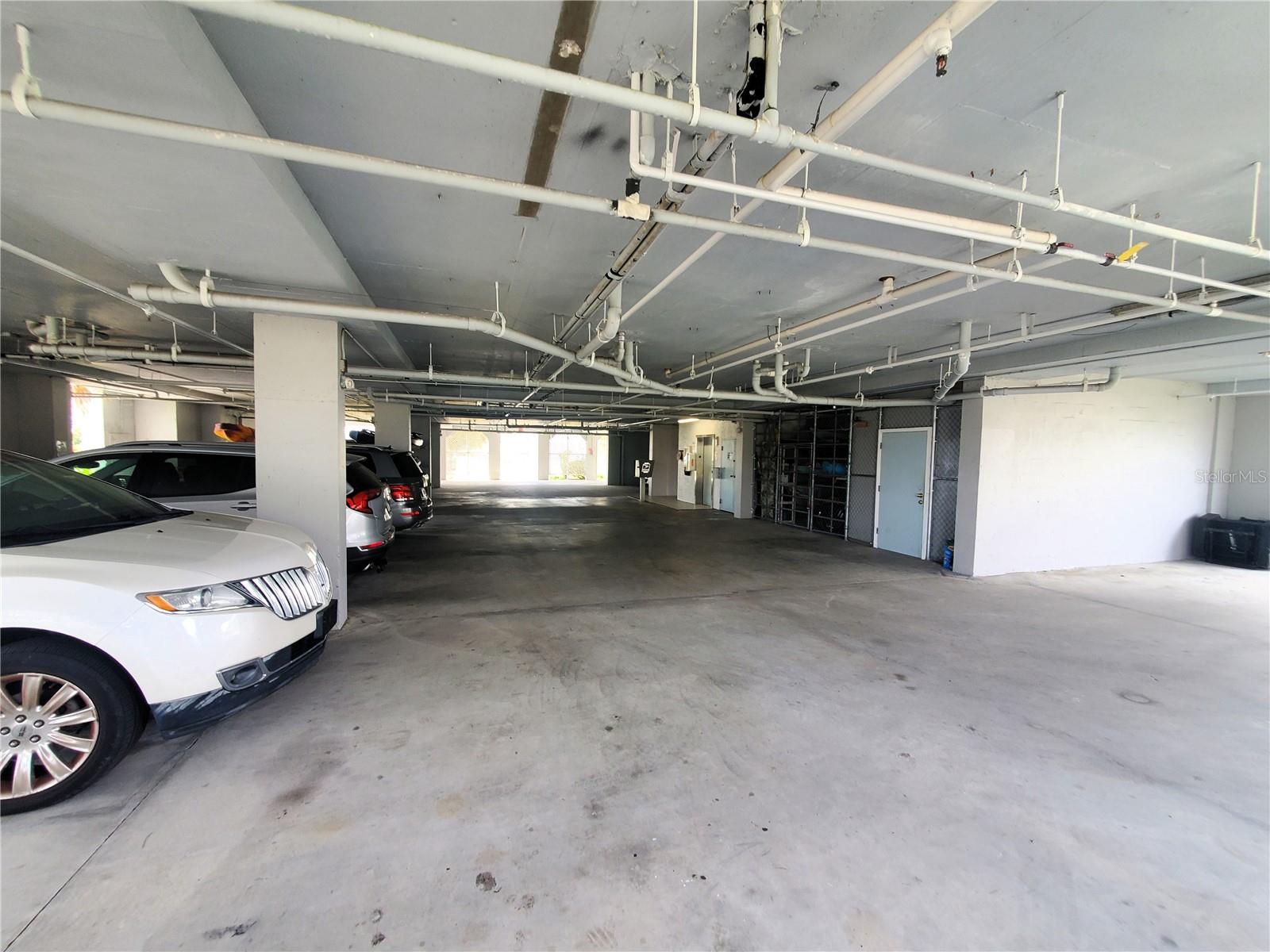 5712 BISCAYNE CT #203, NEW PORT RICHEY, FL, 34652