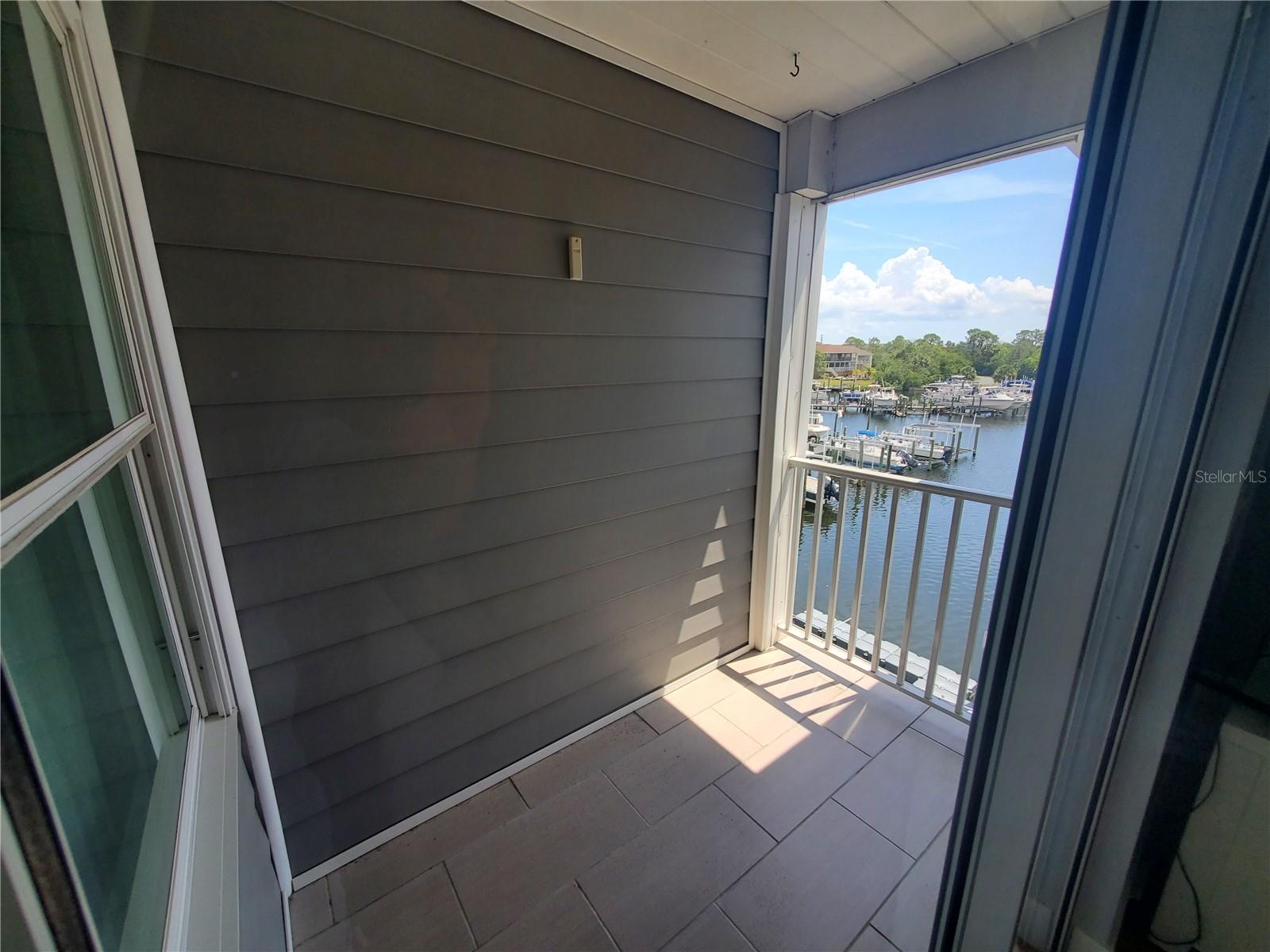 5712 BISCAYNE CT #203, NEW PORT RICHEY, FL, 34652