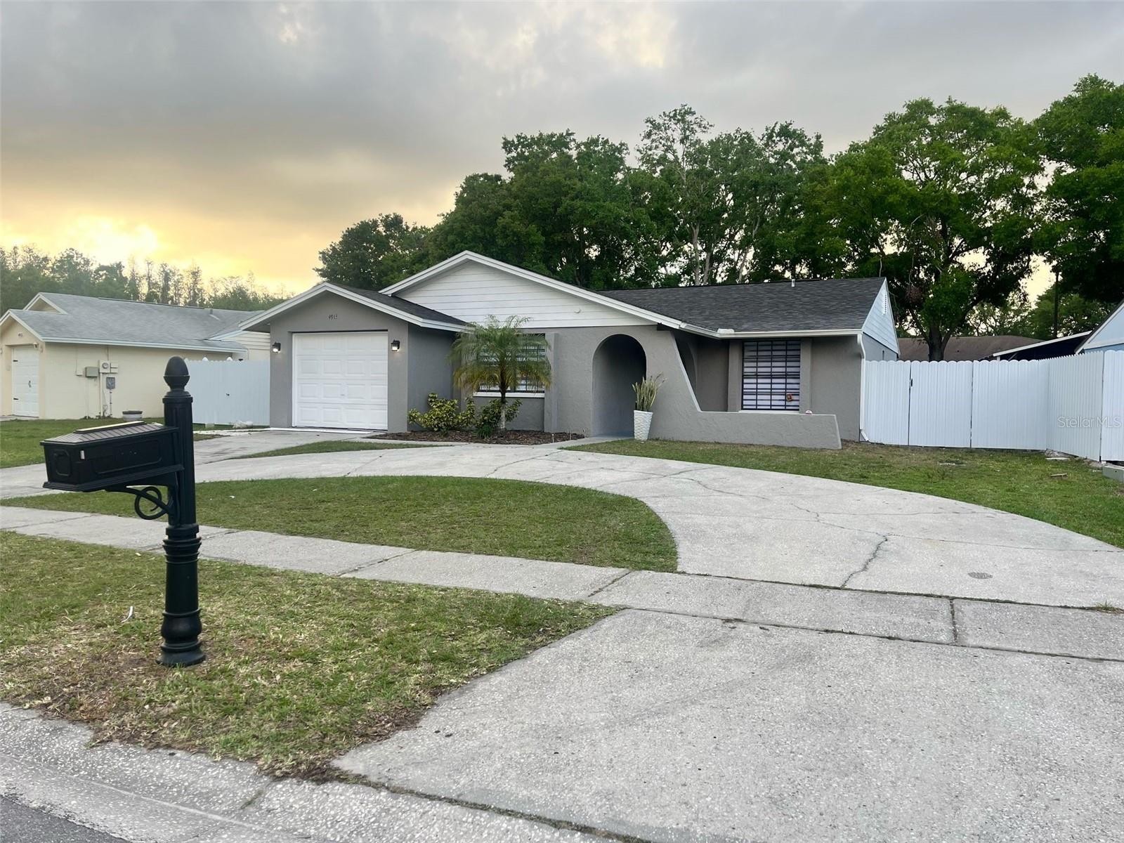 4913 TRASKWOOD CT, TAMPA, FL, 33624