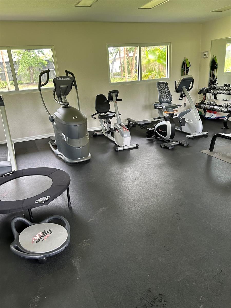 900 LA COSTA CIR #4, SARASOTA, FL, 34237