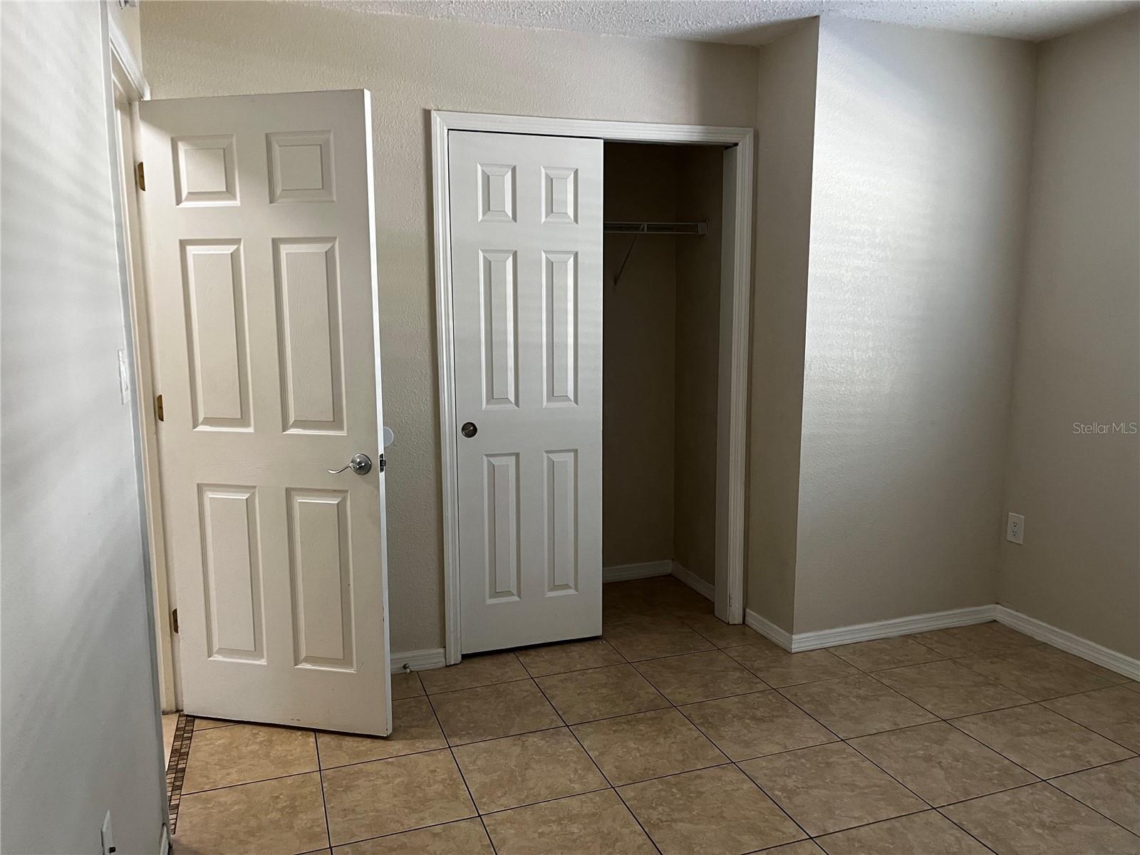 900 LA COSTA CIR #4, SARASOTA, FL, 34237