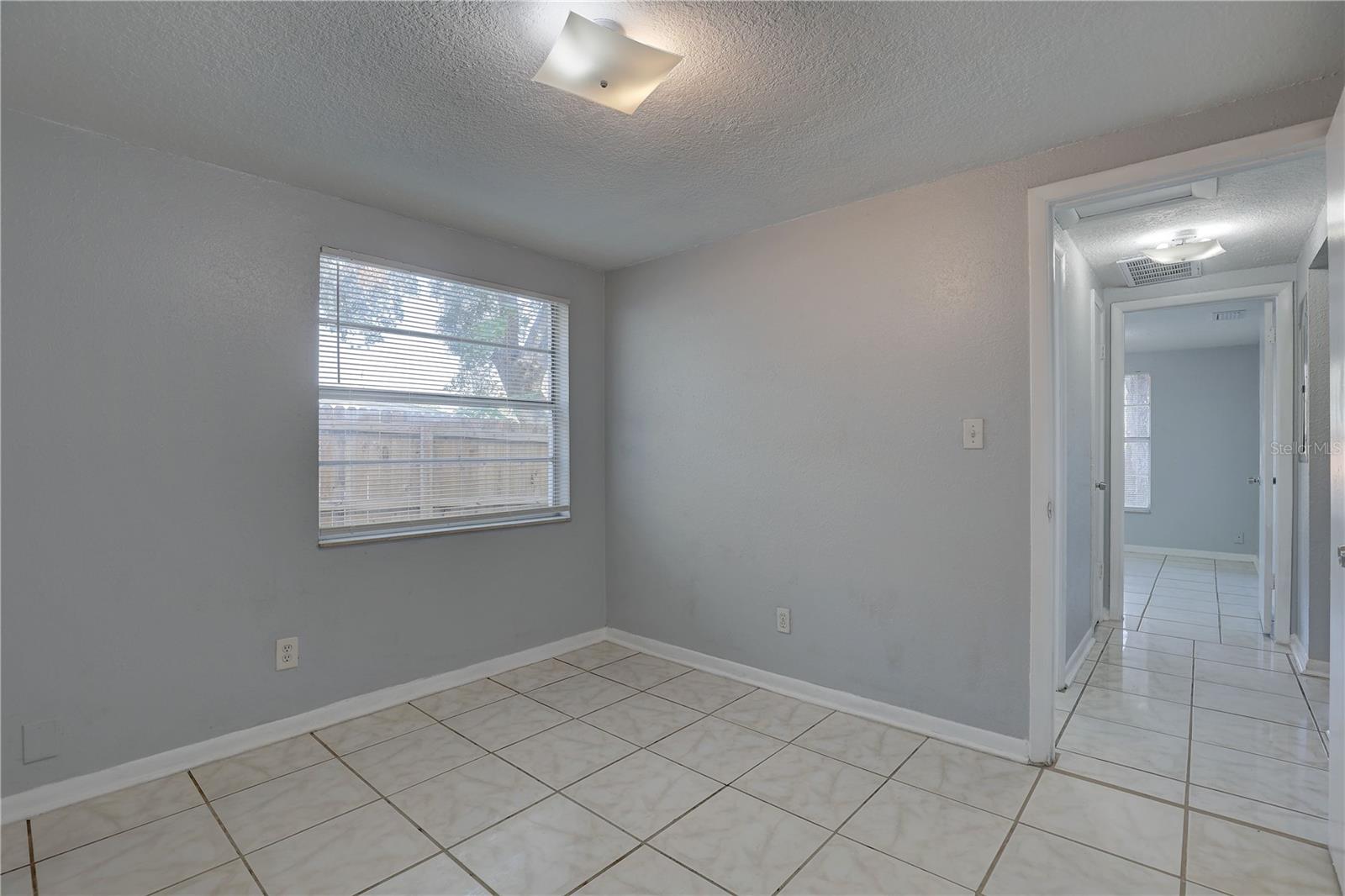 2009 E ESKIMO AVE, TAMPA, FL, 33604