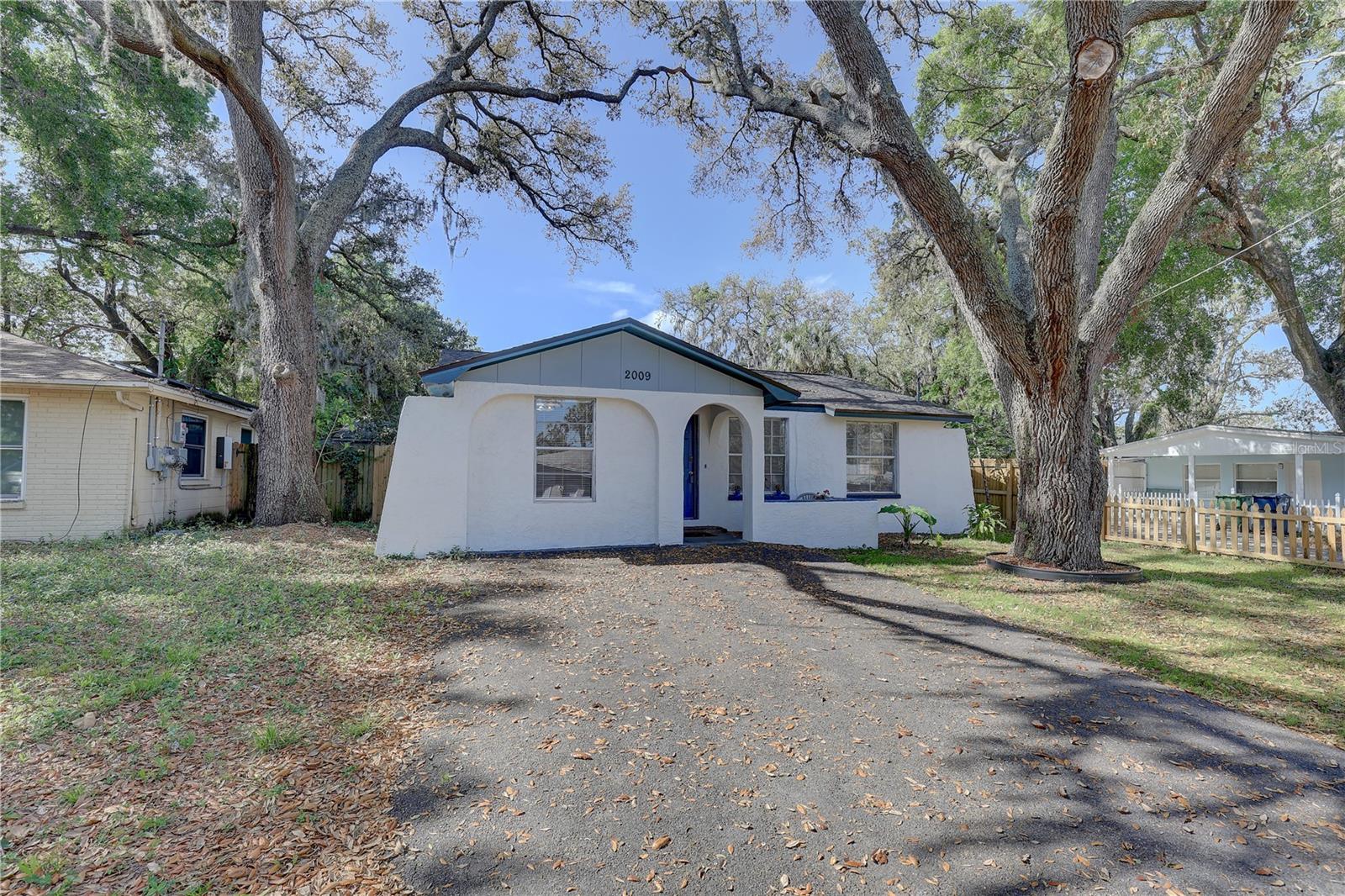 2009 E ESKIMO AVE, TAMPA, FL, 33604