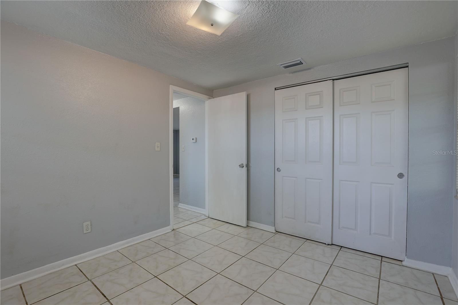 2009 E ESKIMO AVE, TAMPA, FL, 33604