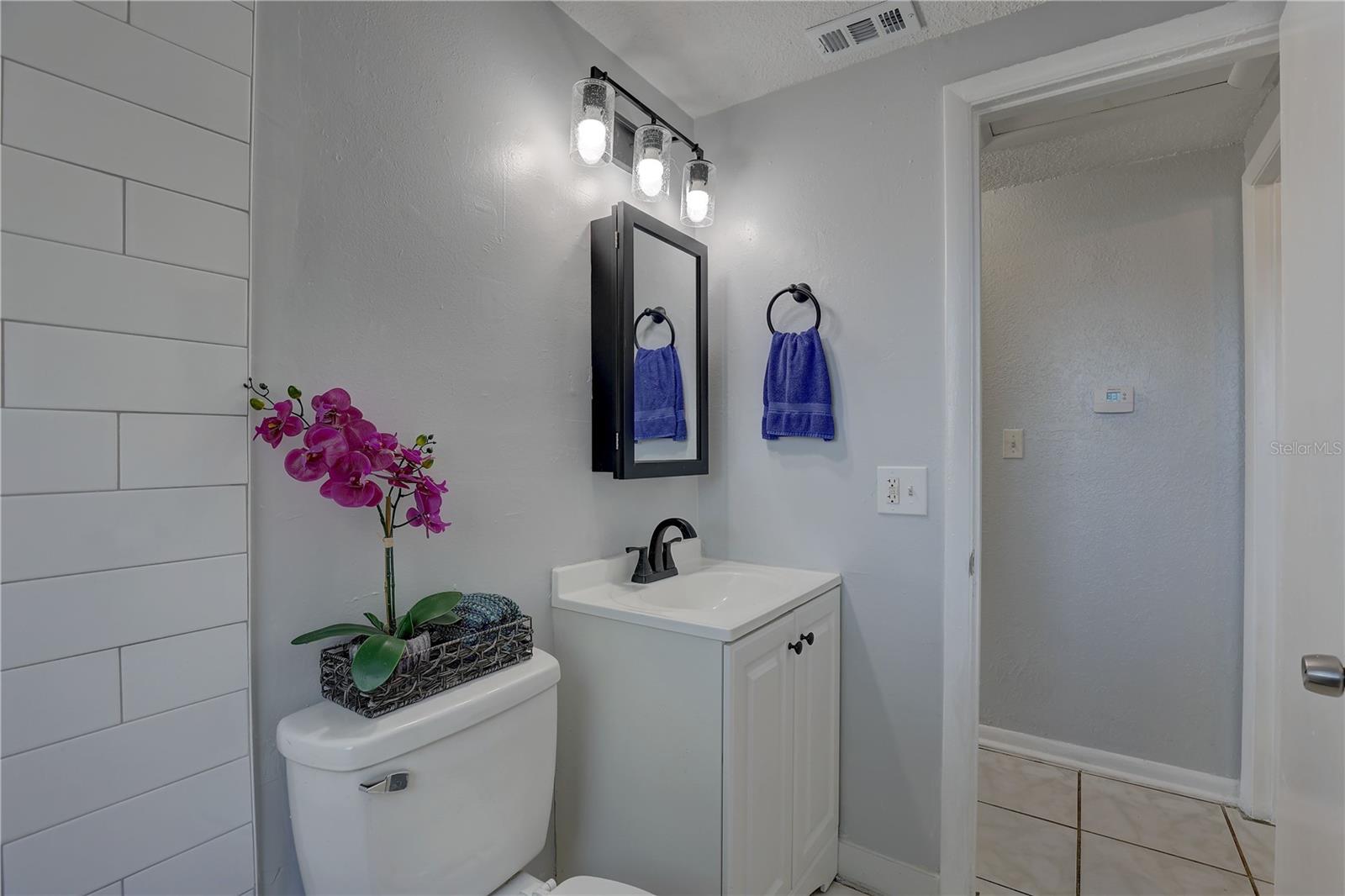 2009 E ESKIMO AVE, TAMPA, FL, 33604