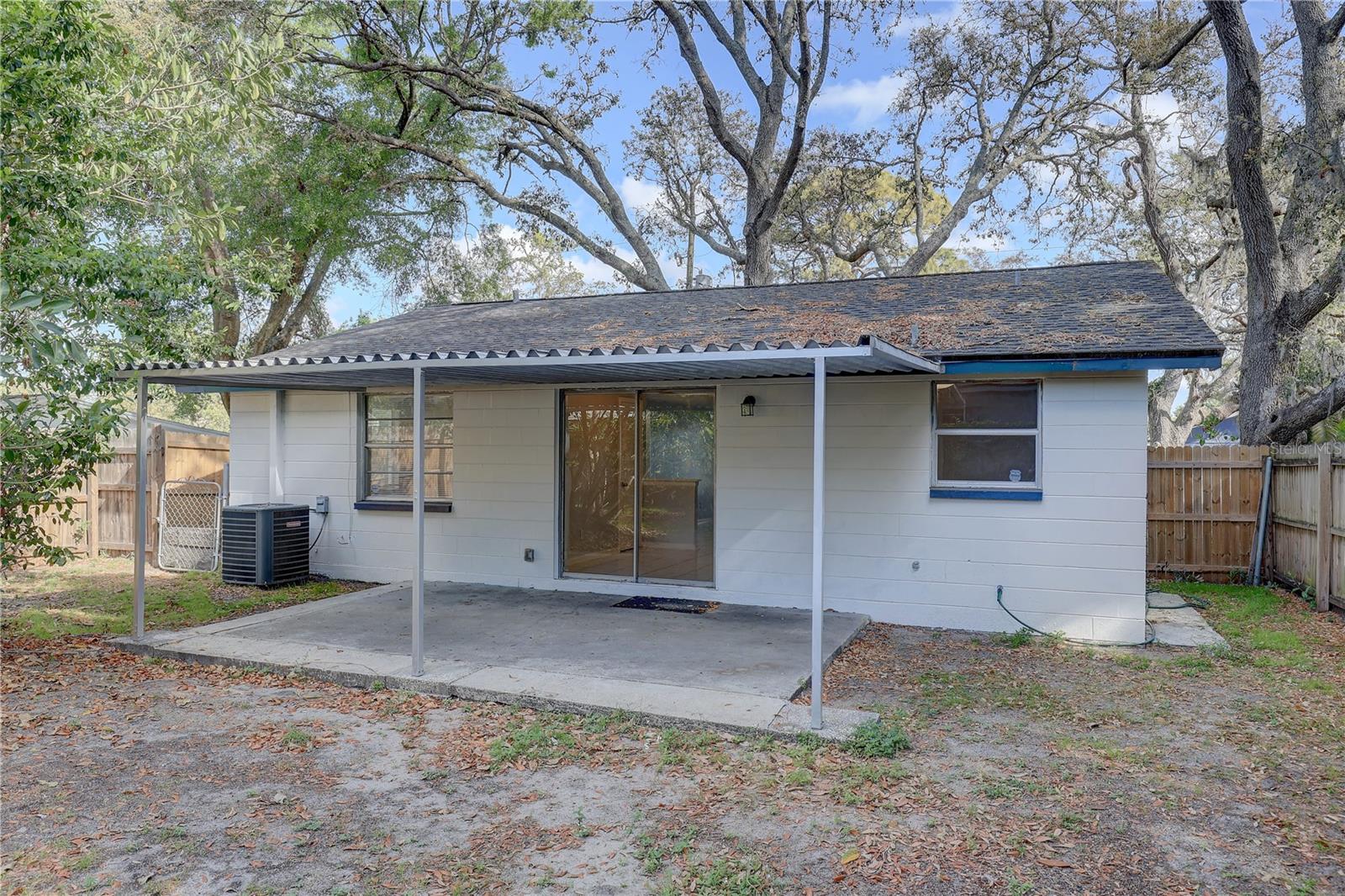 2009 E ESKIMO AVE, TAMPA, FL, 33604