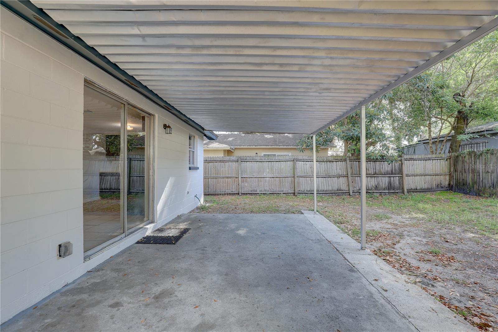 2009 E ESKIMO AVE, TAMPA, FL, 33604