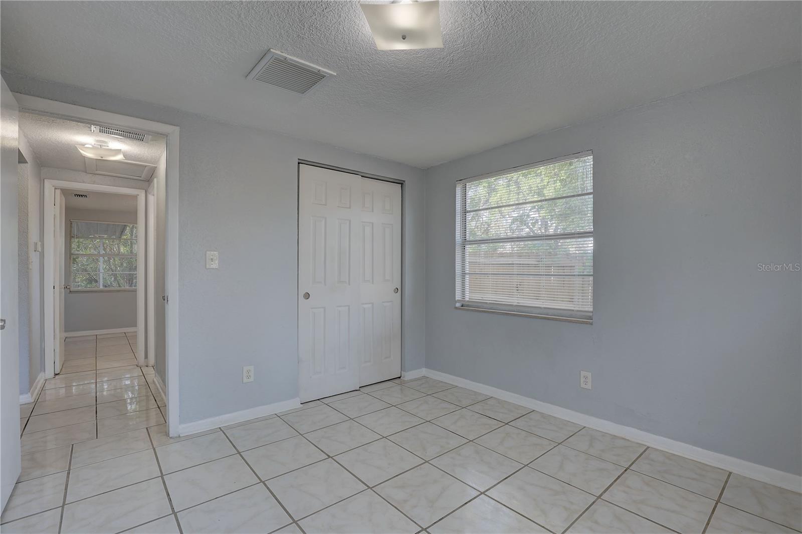 2009 E ESKIMO AVE, TAMPA, FL, 33604