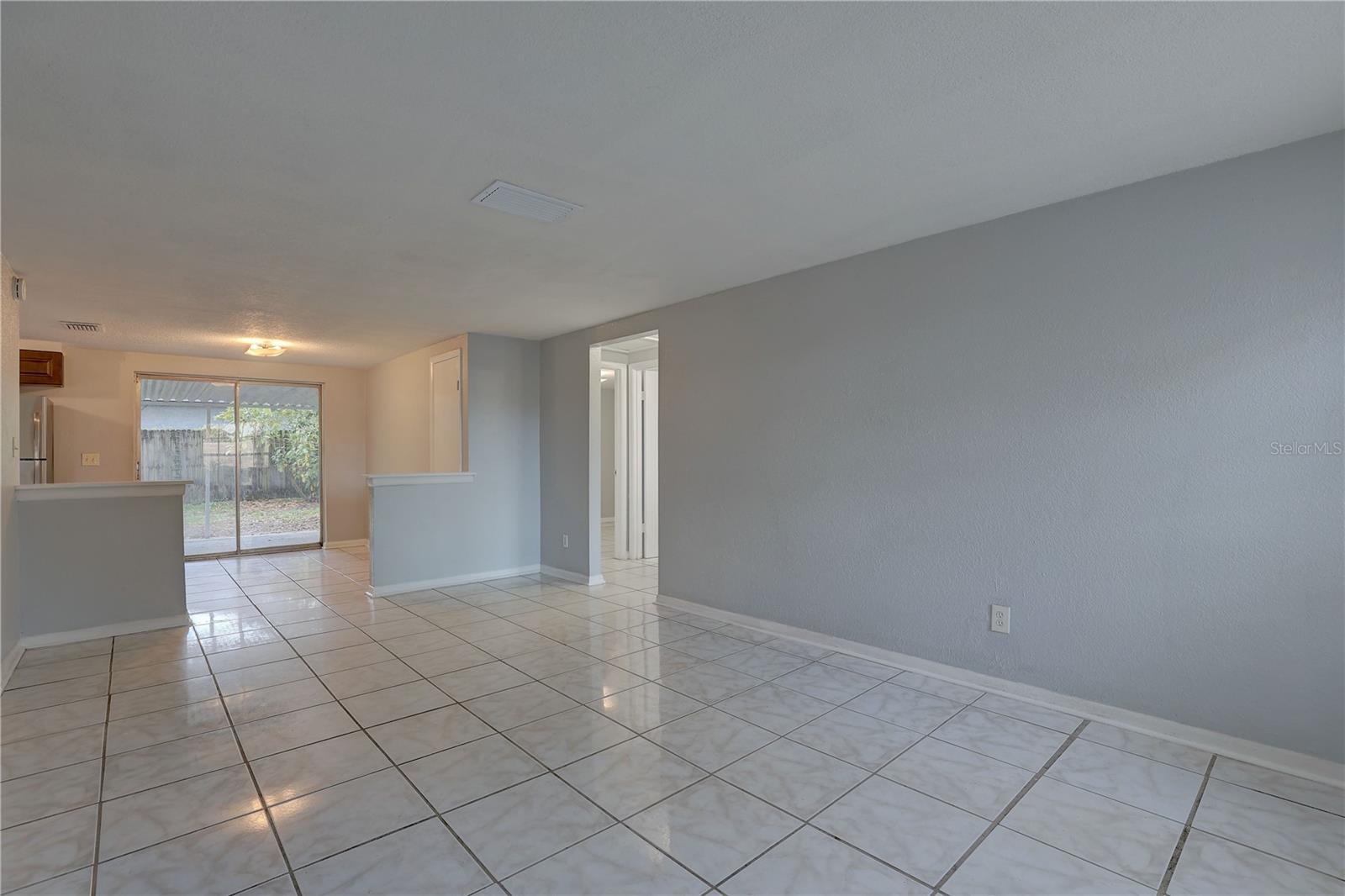 2009 E ESKIMO AVE, TAMPA, FL, 33604