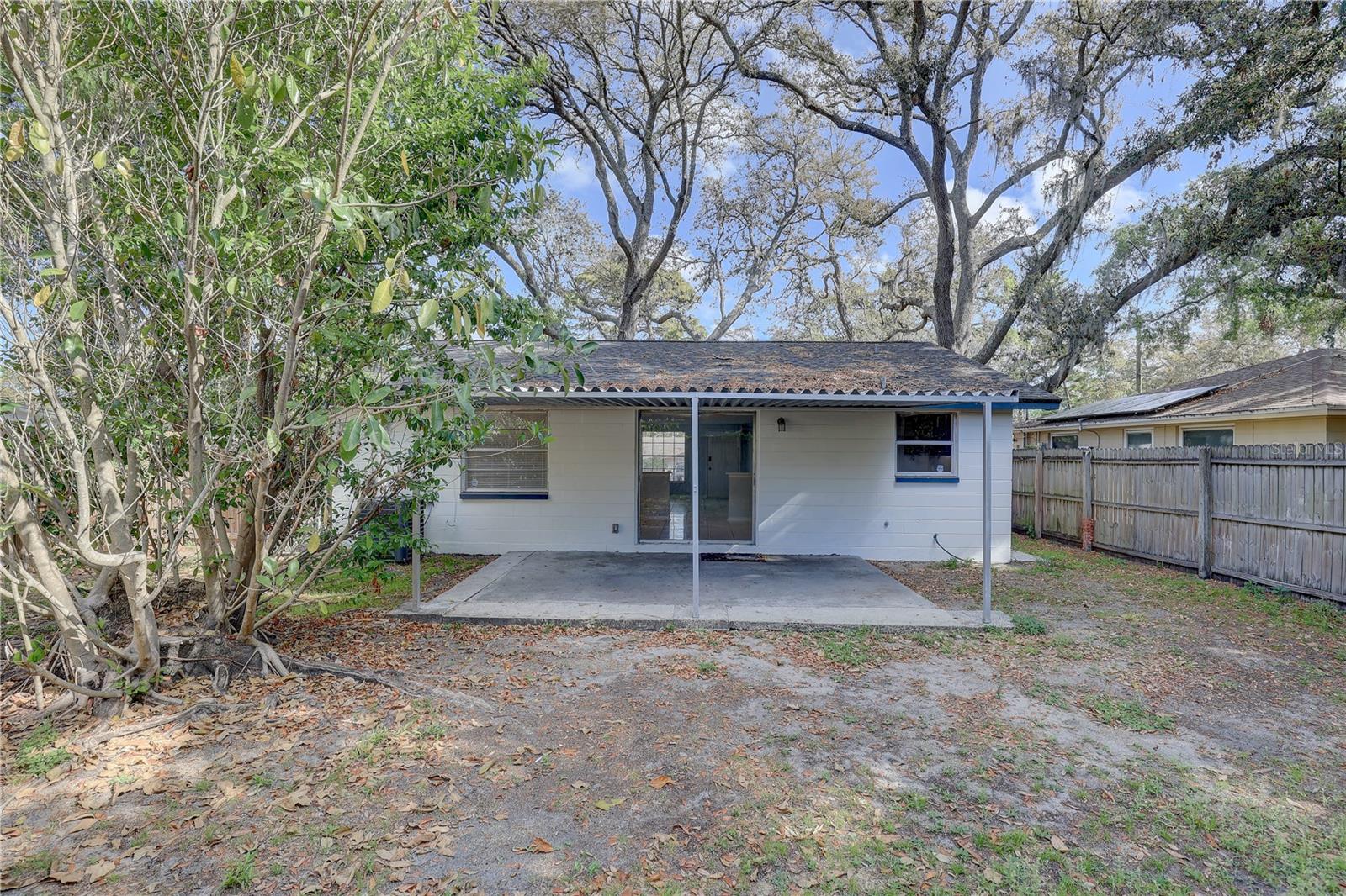 2009 E ESKIMO AVE, TAMPA, FL, 33604