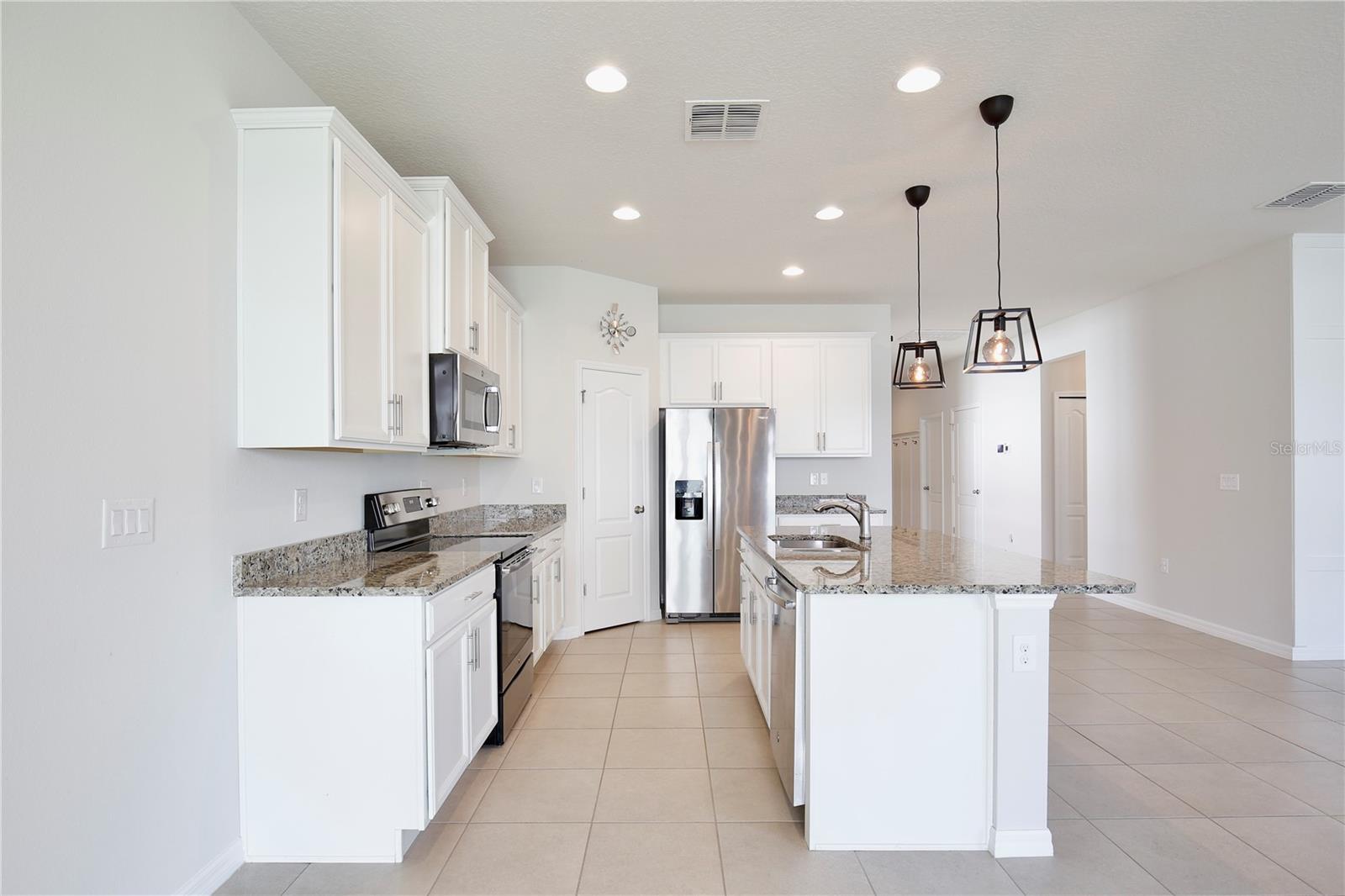299 WHIRLAWAY DR, DAVENPORT, FL, 33837