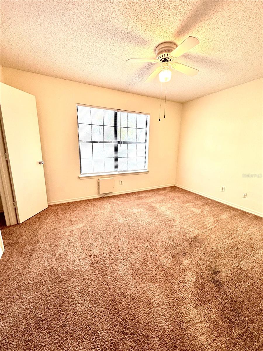 2302 MAKI RD #24, PLANT CITY, FL, 33563