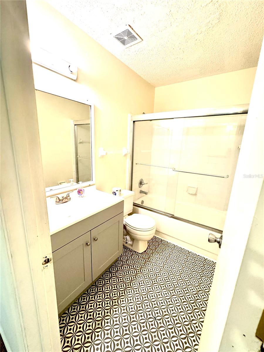 2302 MAKI RD #24, PLANT CITY, FL, 33563