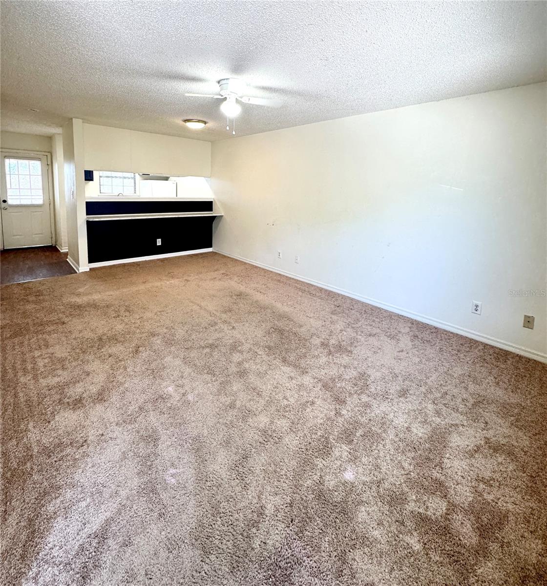2302 MAKI RD #24, PLANT CITY, FL, 33563