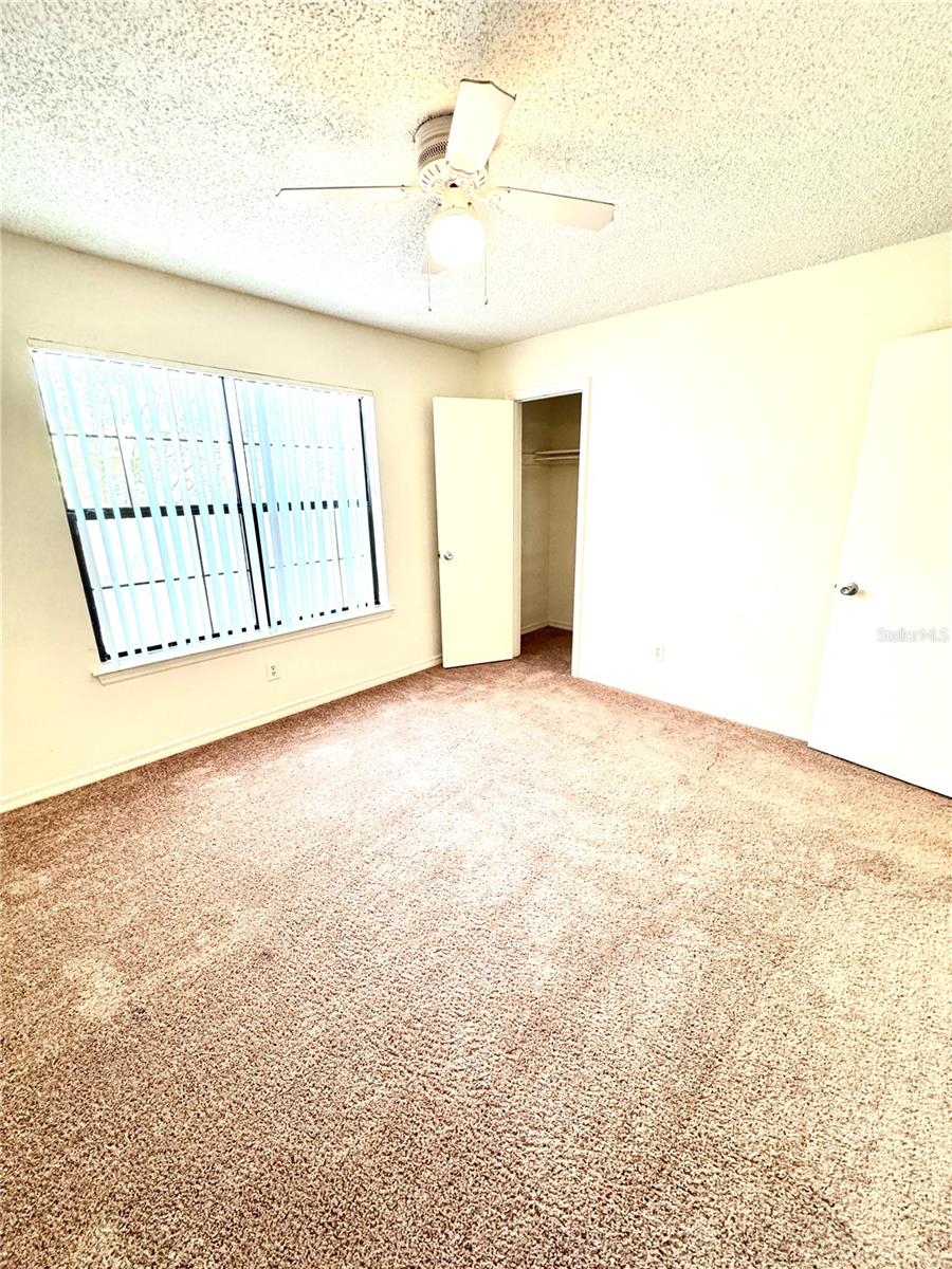 2302 MAKI RD #24, PLANT CITY, FL, 33563