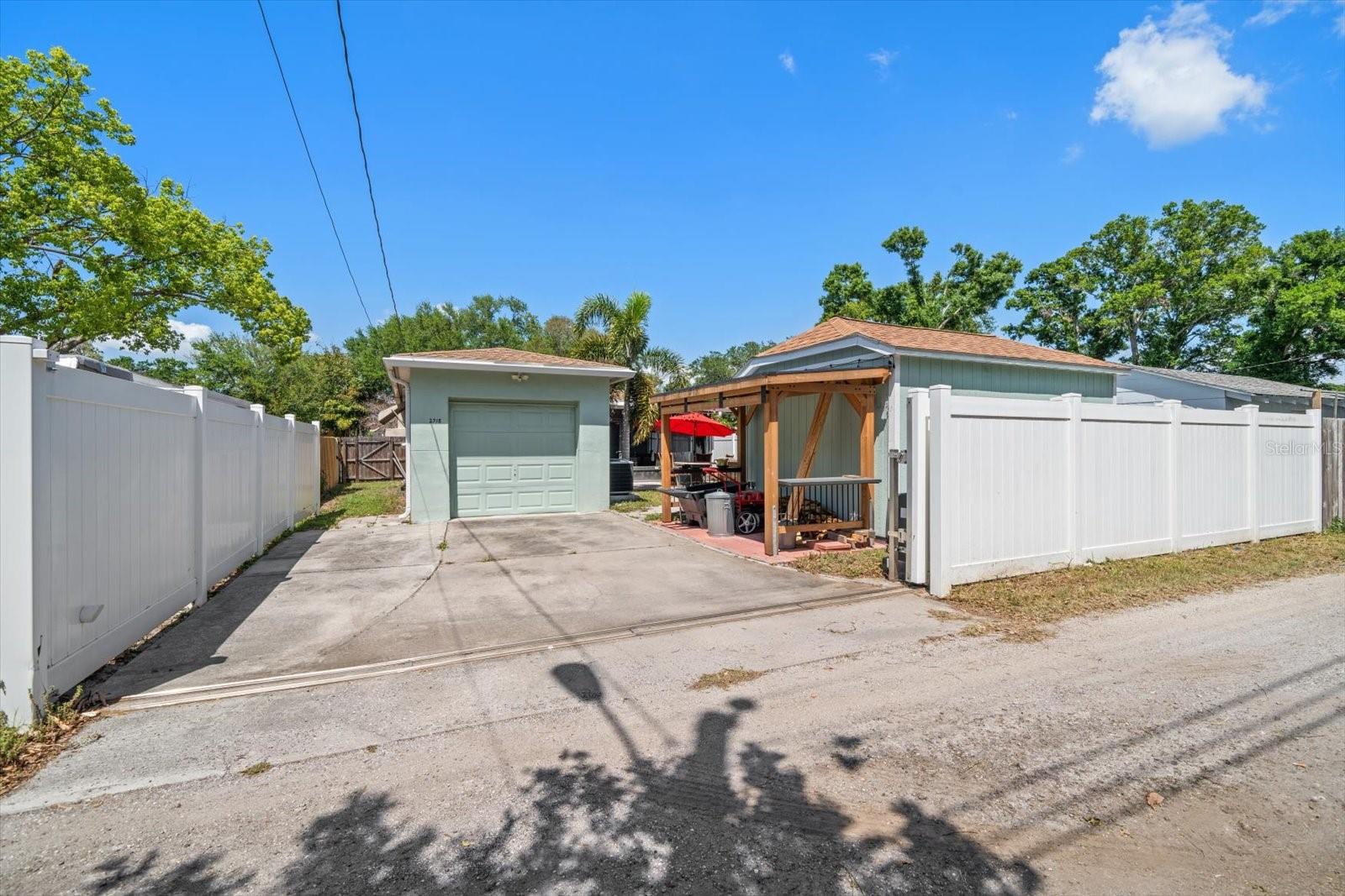 2718 35TH AVE N, ST PETERSBURG, FL, 33713