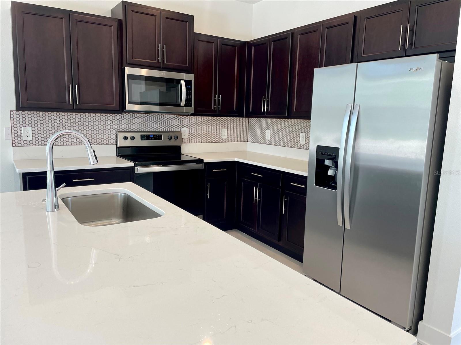 2915 W CHERRY ST, TAMPA, FL, 33607