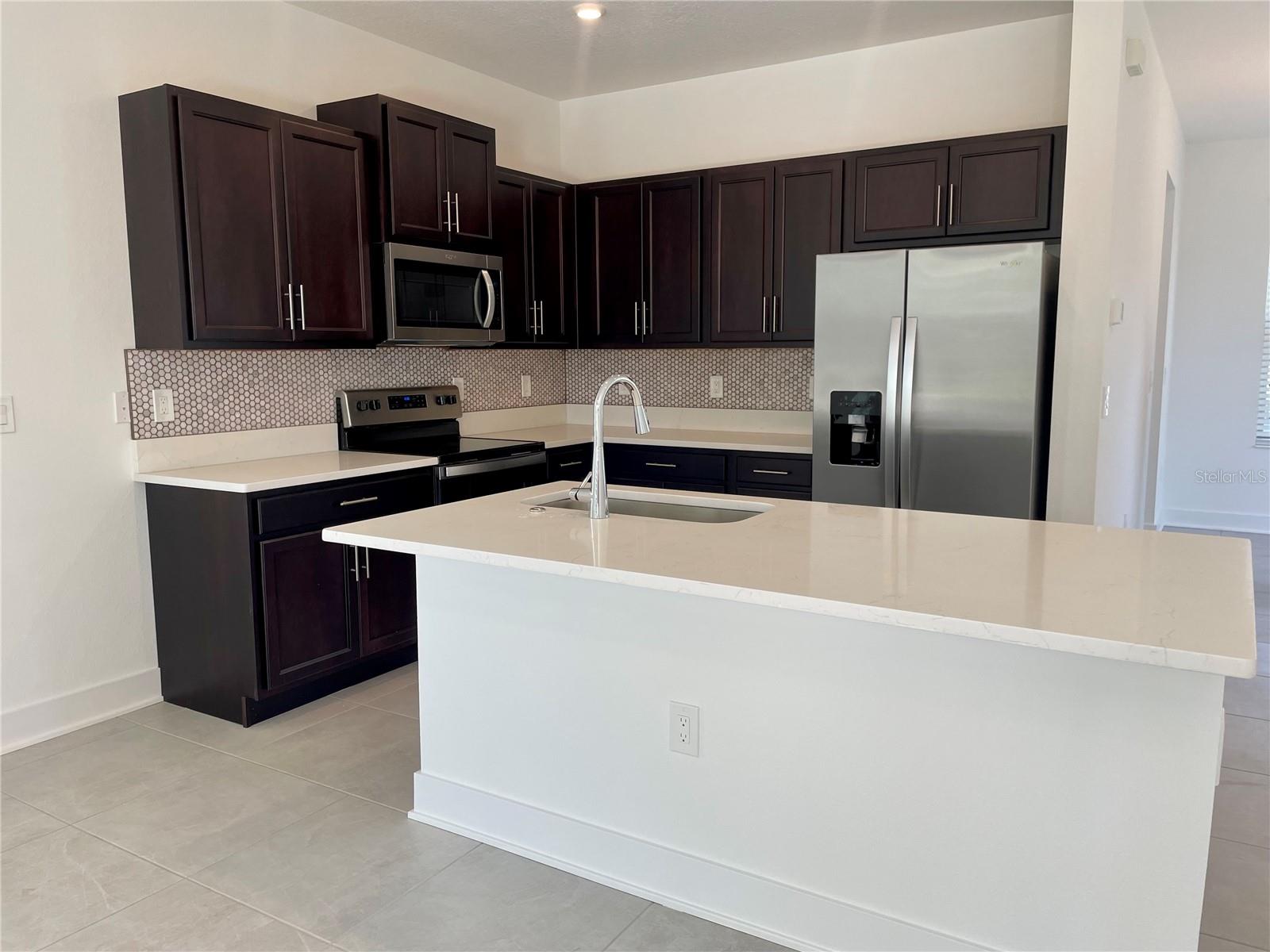 2915 W CHERRY ST, TAMPA, FL, 33607
