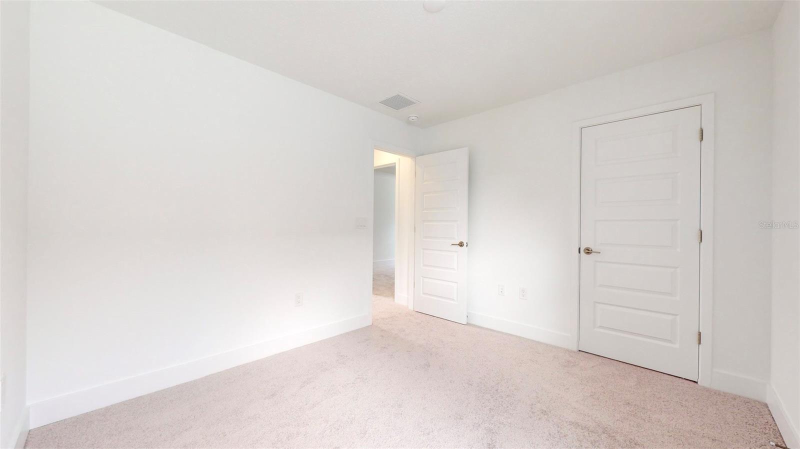 2915 W CHERRY ST, TAMPA, FL, 33607