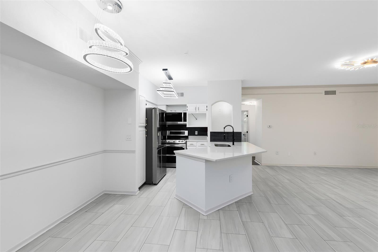 6685 QUEENS BOROUGH AVE #202, ORLANDO, FL, 32835