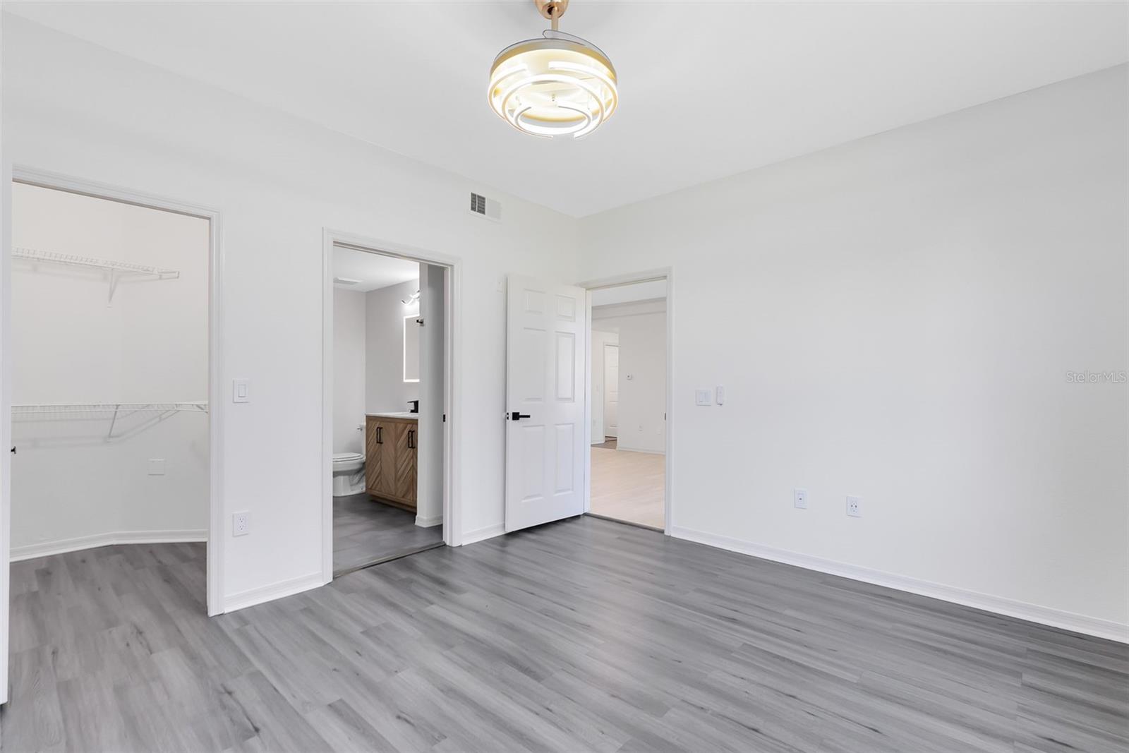 6685 QUEENS BOROUGH AVE #202, ORLANDO, FL, 32835