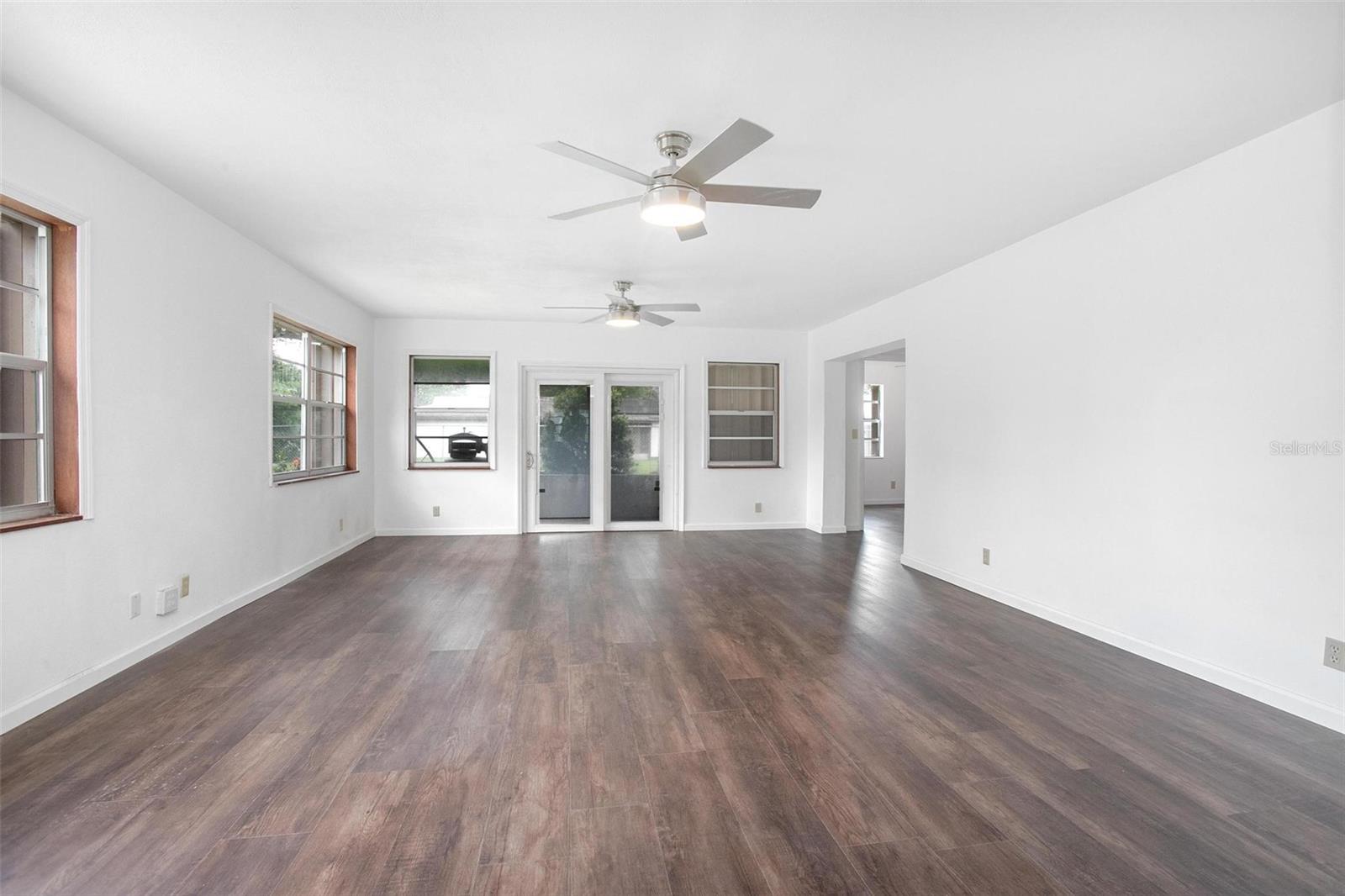 792 BENNETT RD, SOUTH DAYTONA, FL, 32119