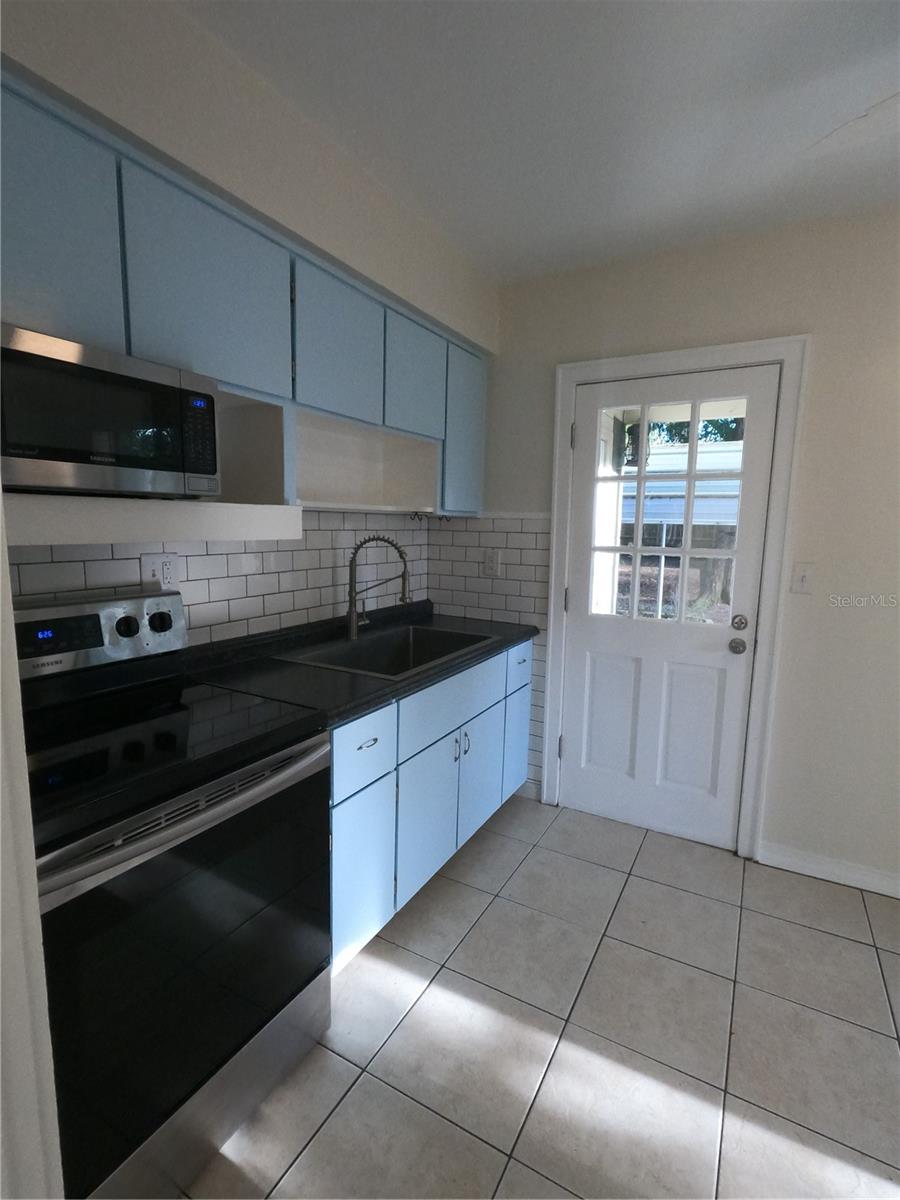 2411 CARR ST, PALATKA, FL, 32177
