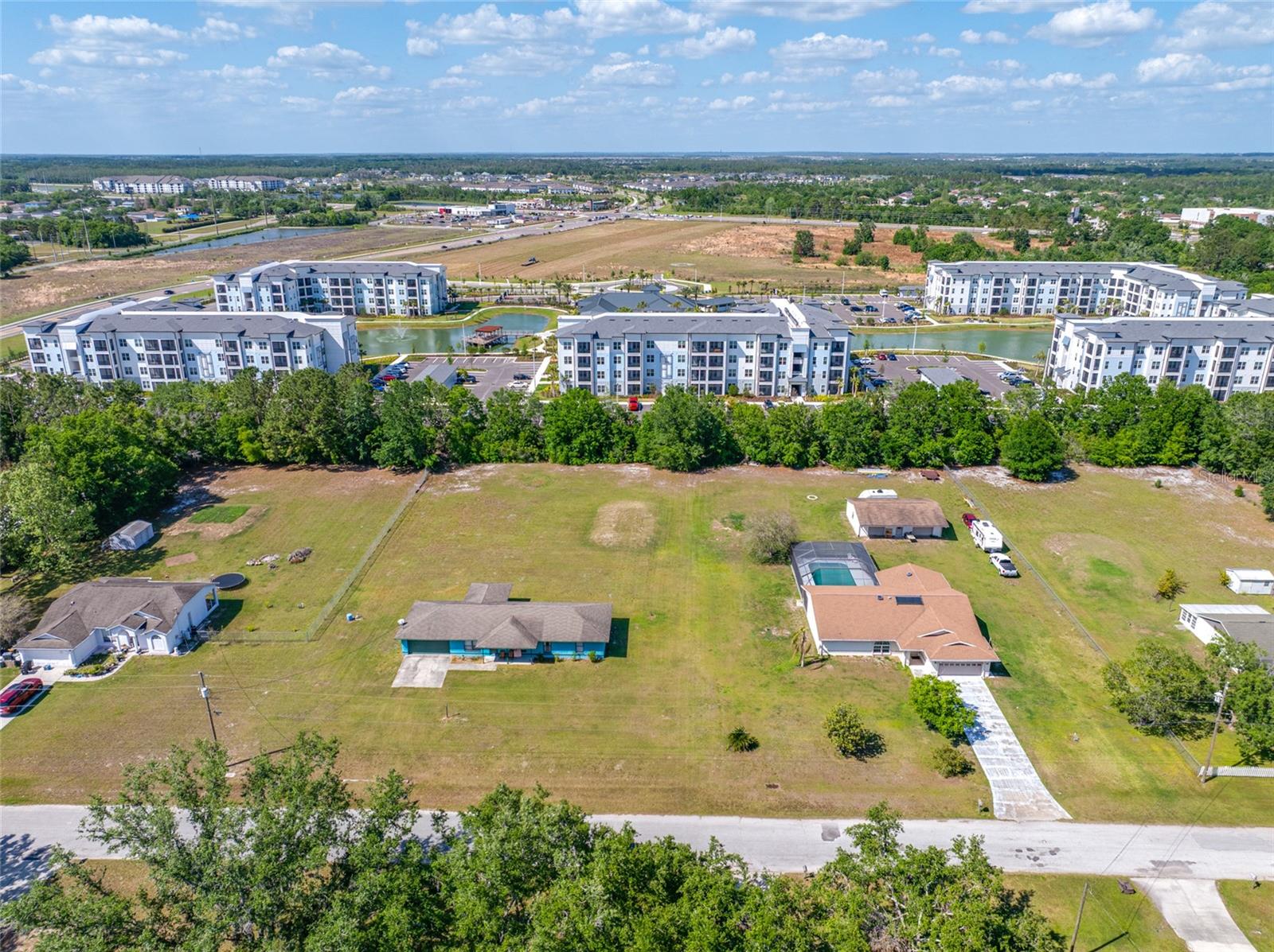 31415 BUGLE LN, WESLEY CHAPEL, FL, 33543