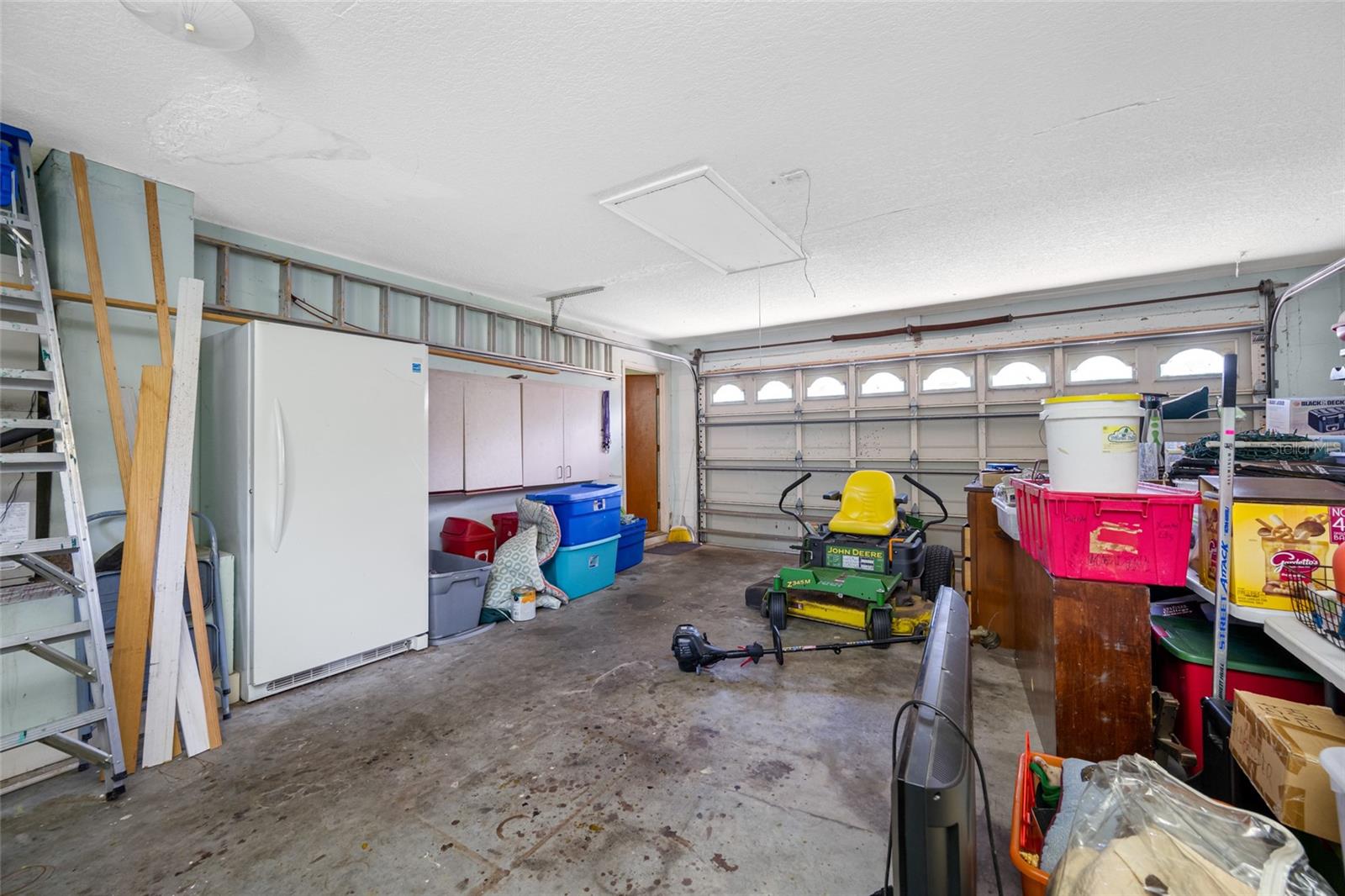 31415 BUGLE LN, WESLEY CHAPEL, FL, 33543