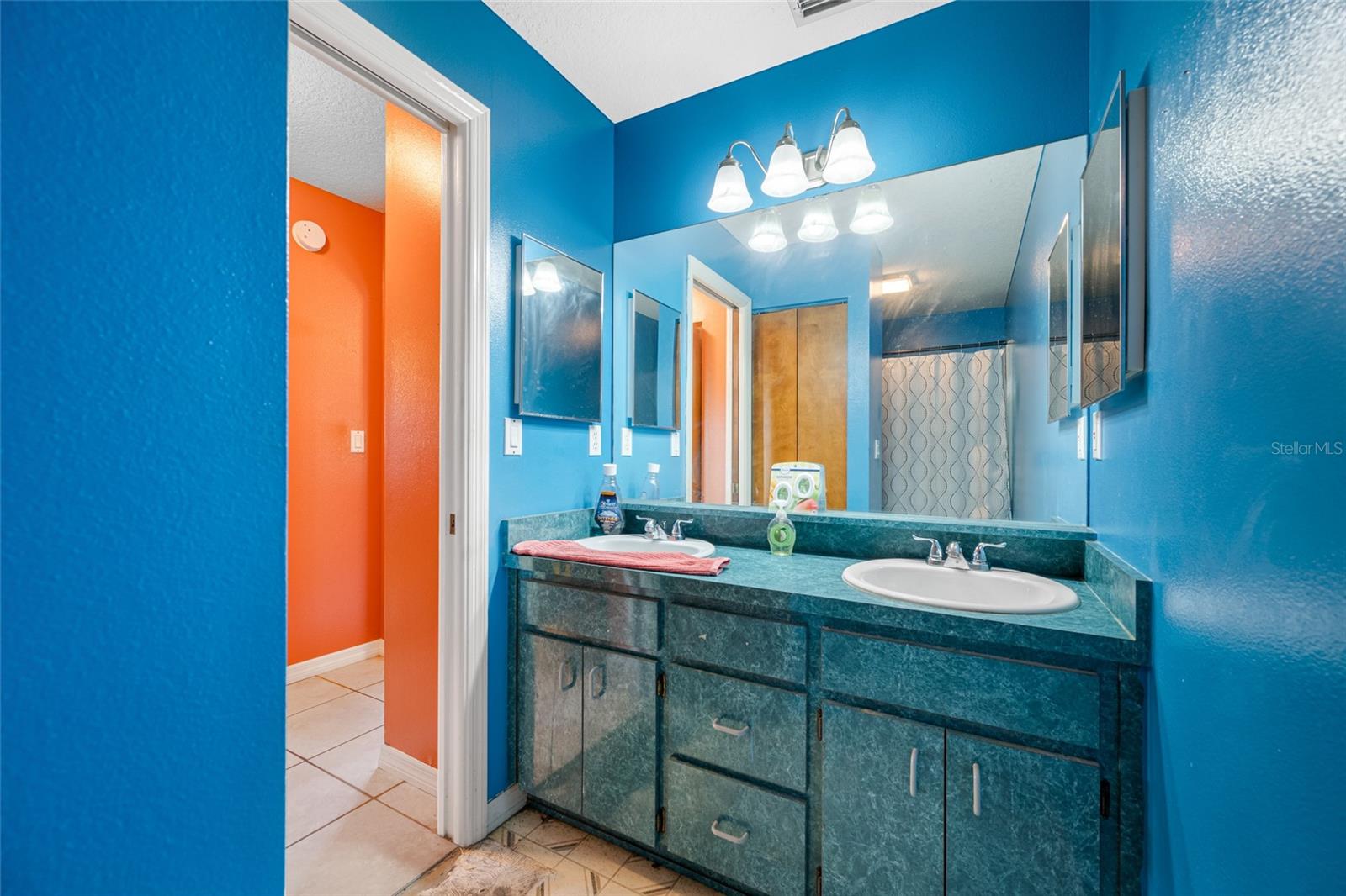 31415 BUGLE LN, WESLEY CHAPEL, FL, 33543