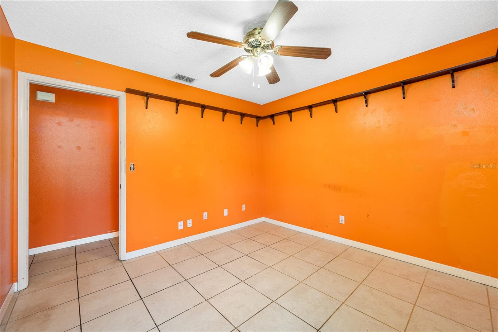 31415 BUGLE LN, WESLEY CHAPEL, FL, 33543