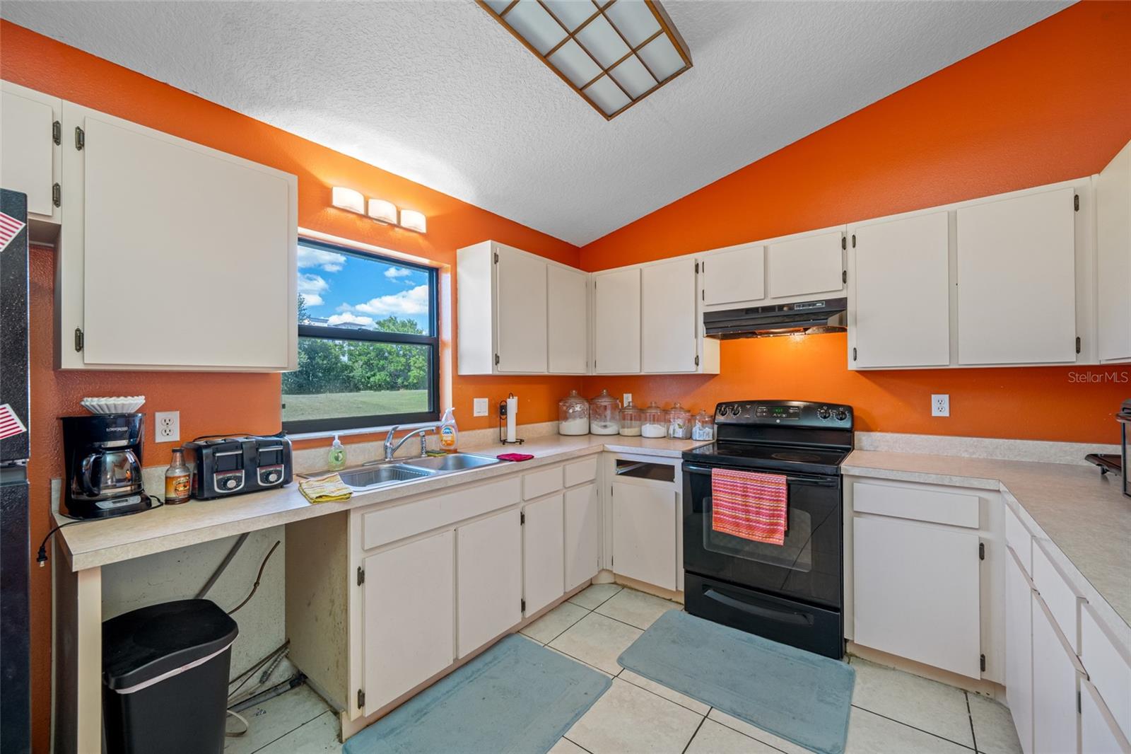31415 BUGLE LN, WESLEY CHAPEL, FL, 33543