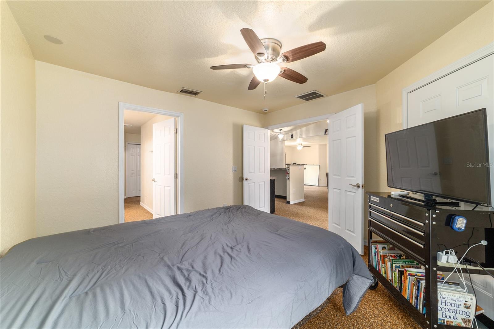 15 SEQUOIA LOOP CT, OCKLAWAHA, FL, 32179