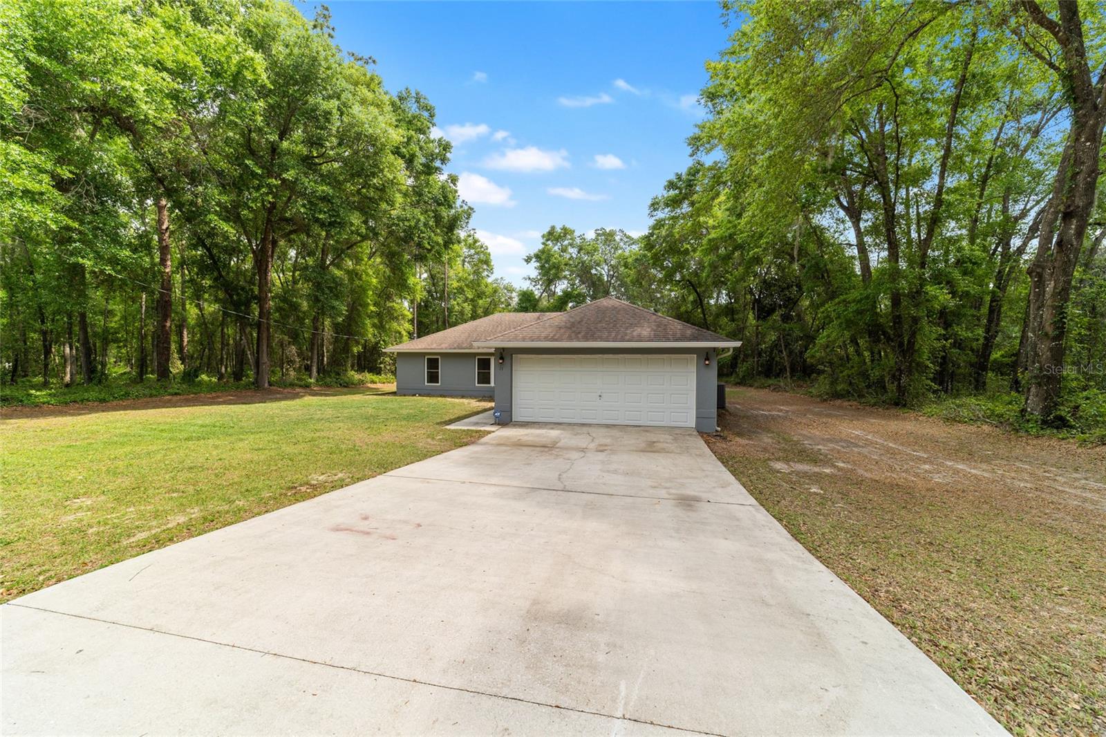 15 SEQUOIA LOOP CT, OCKLAWAHA, FL, 32179