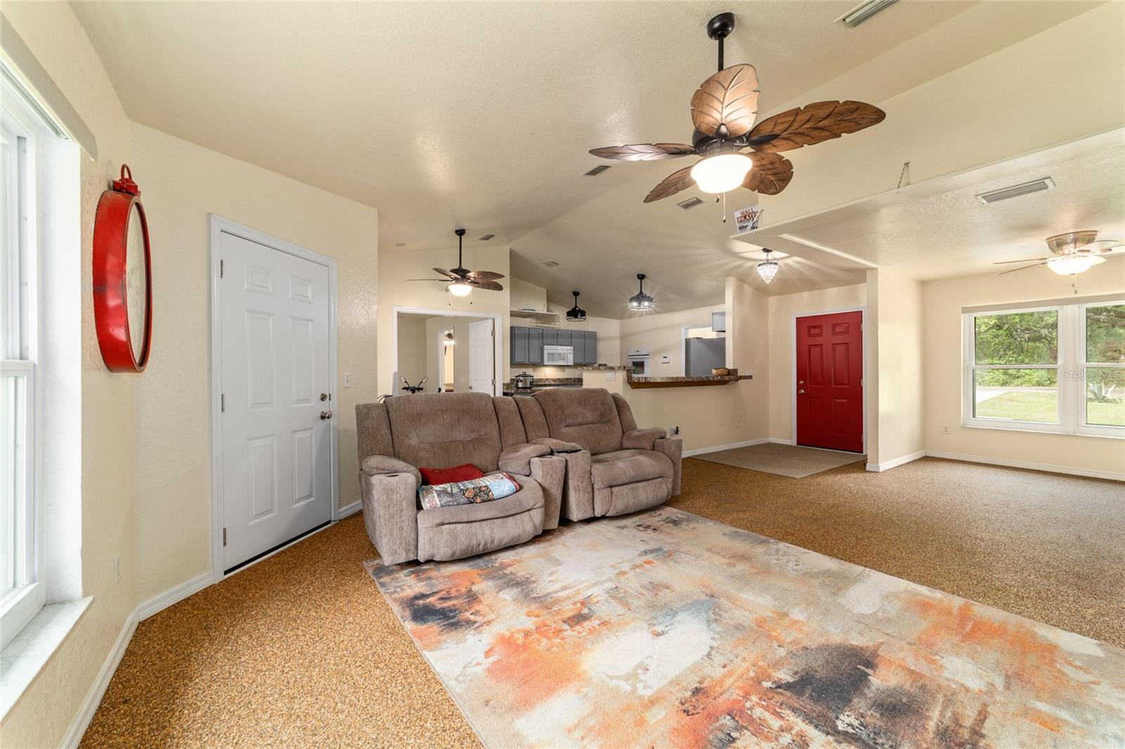 15 SEQUOIA LOOP CT, OCKLAWAHA, FL, 32179
