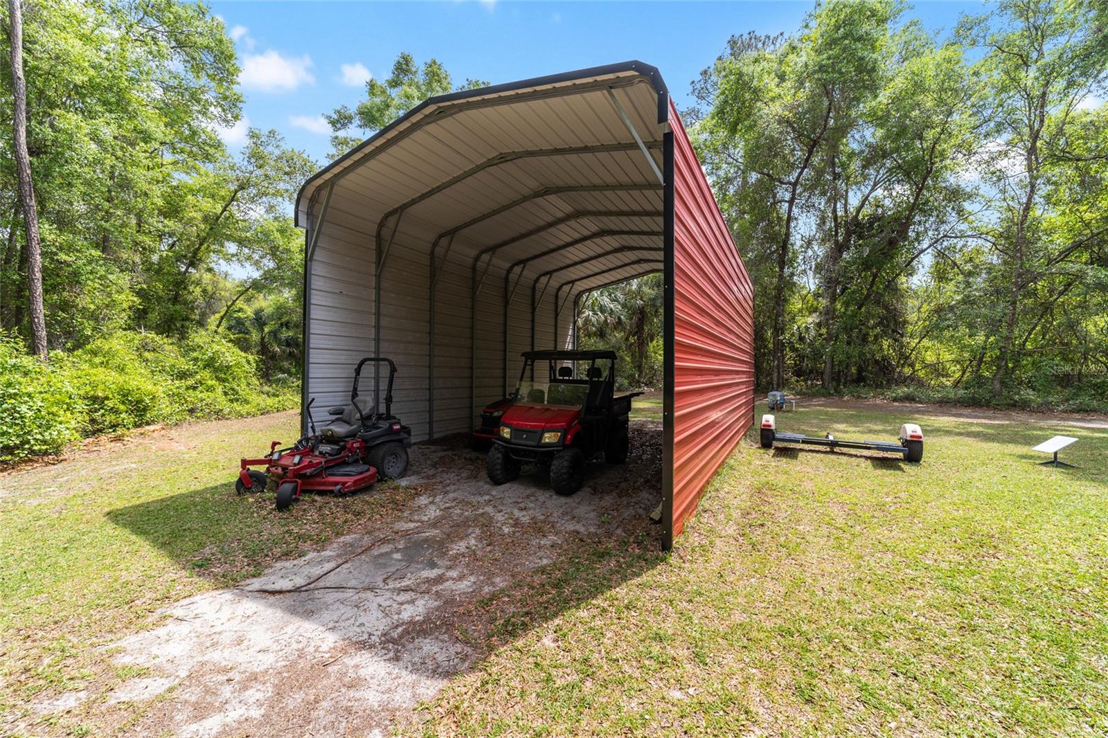 15 SEQUOIA LOOP CT, OCKLAWAHA, FL, 32179
