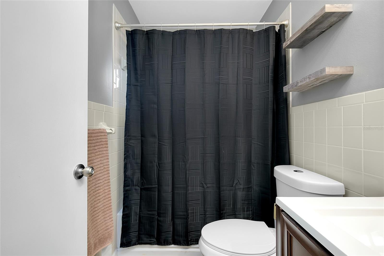 N6138294 Property Photo