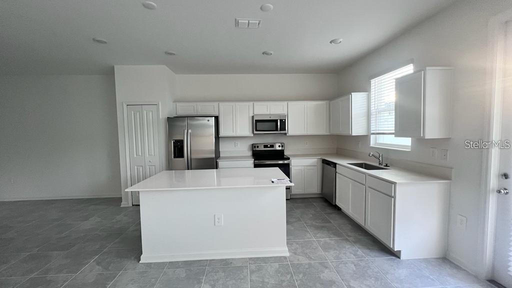 312 NINE IRON DR, DAVENPORT, FL, 33896