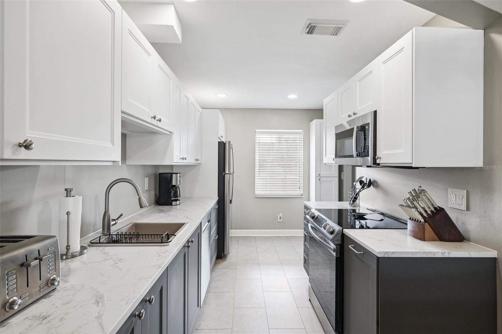 8703 BARDMOOR BLVD #304, SEMINOLE, FL, 33777