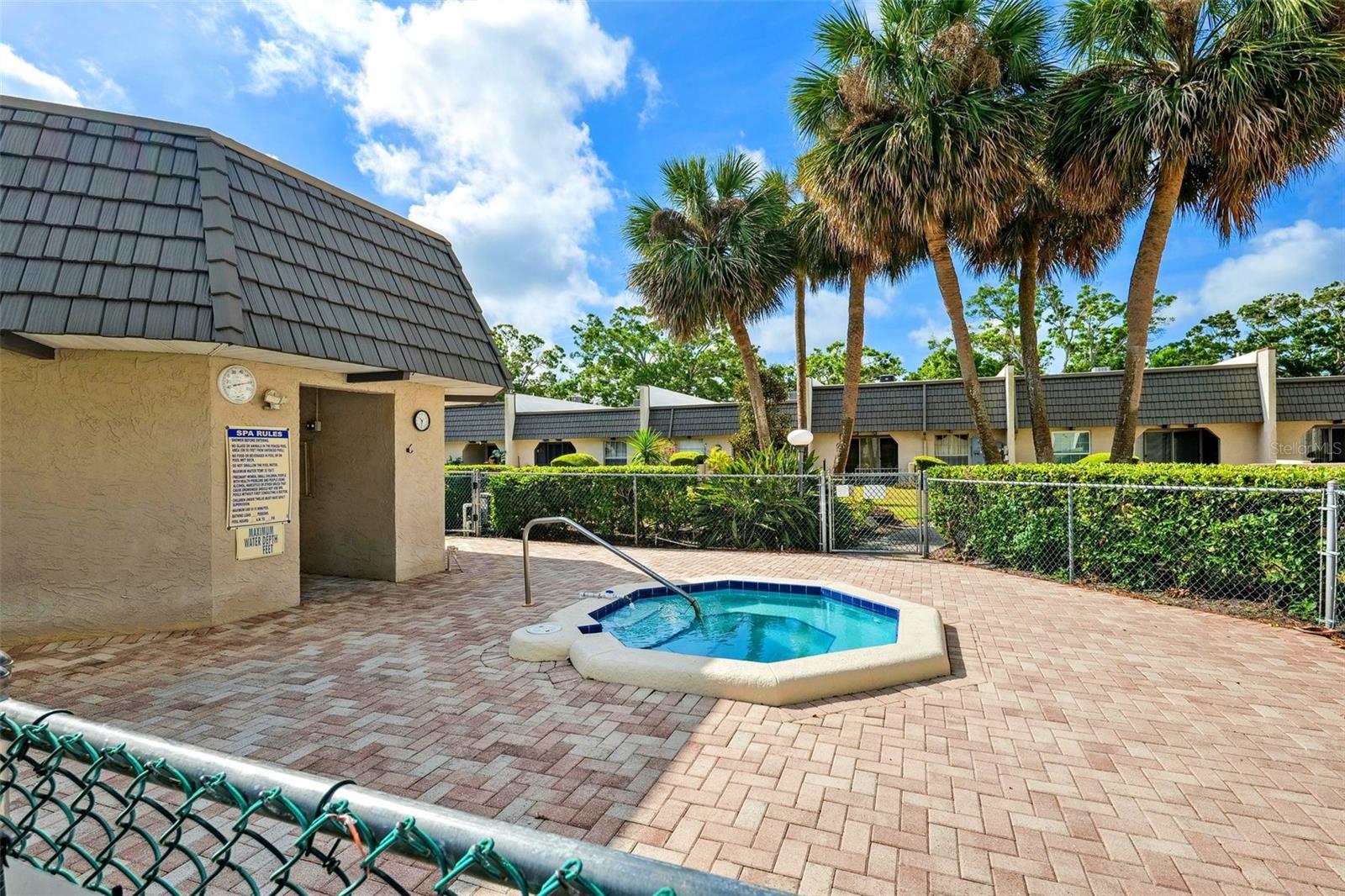 8703 BARDMOOR BLVD #304, SEMINOLE, FL, 33777